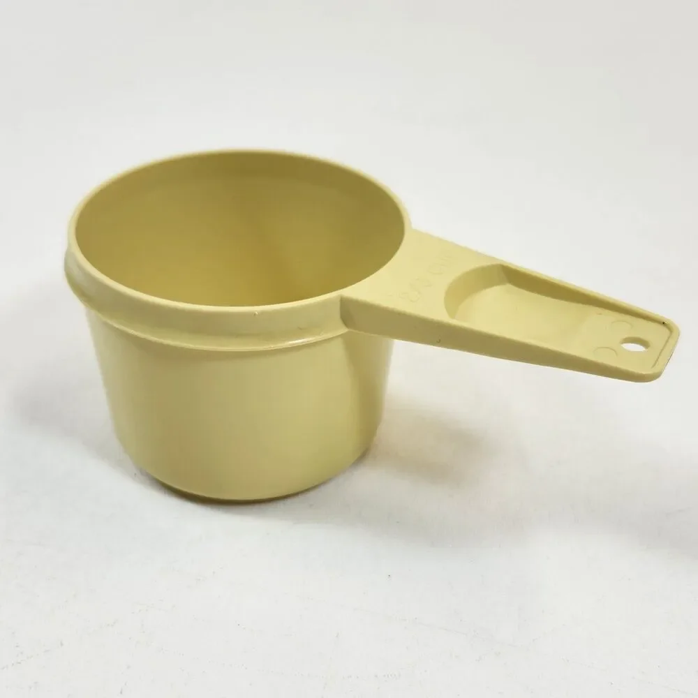 Tupperware Measuring Cups Set of 4 Yellow Vintage 761-1 762-1 763-1 764-1 Lot
